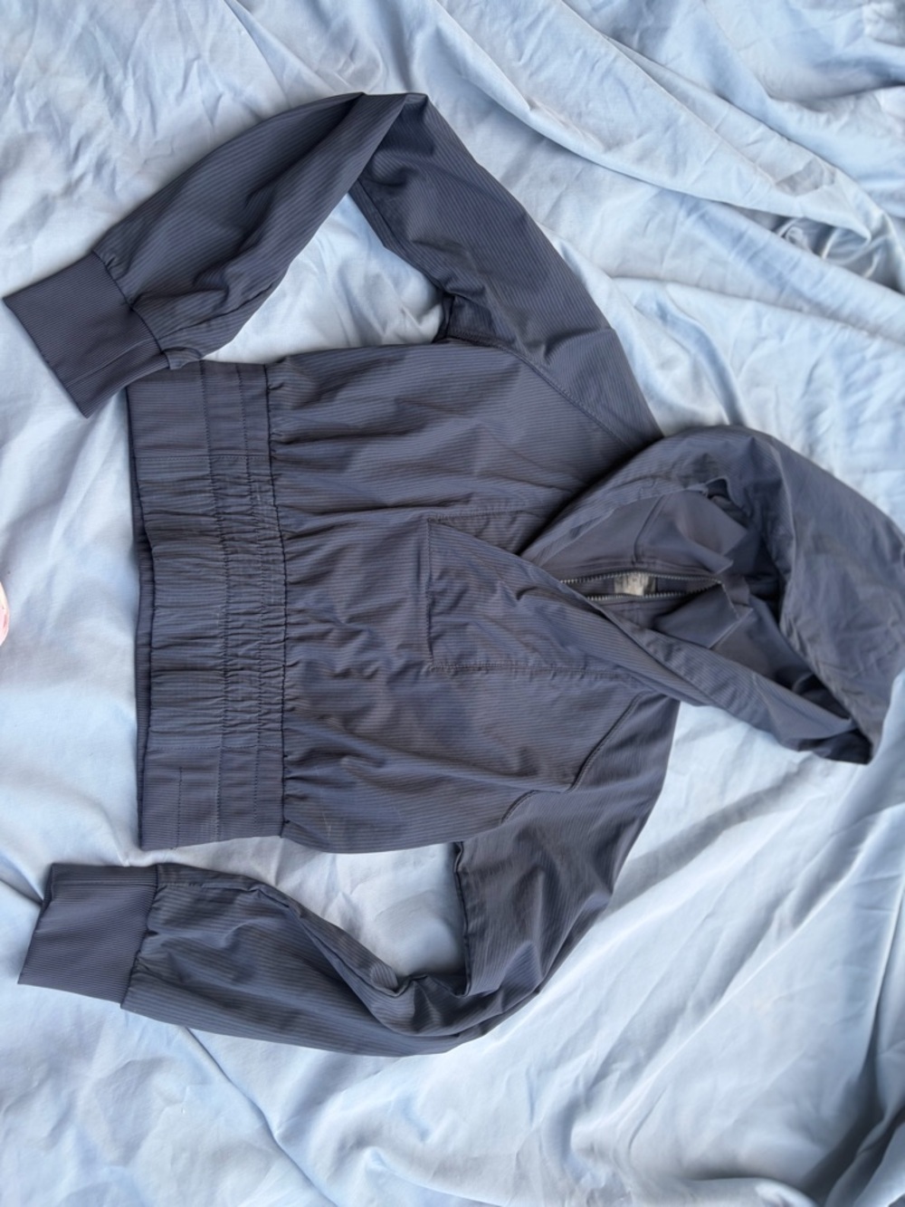 Mono B Woman’s half zip cropped wind breaker